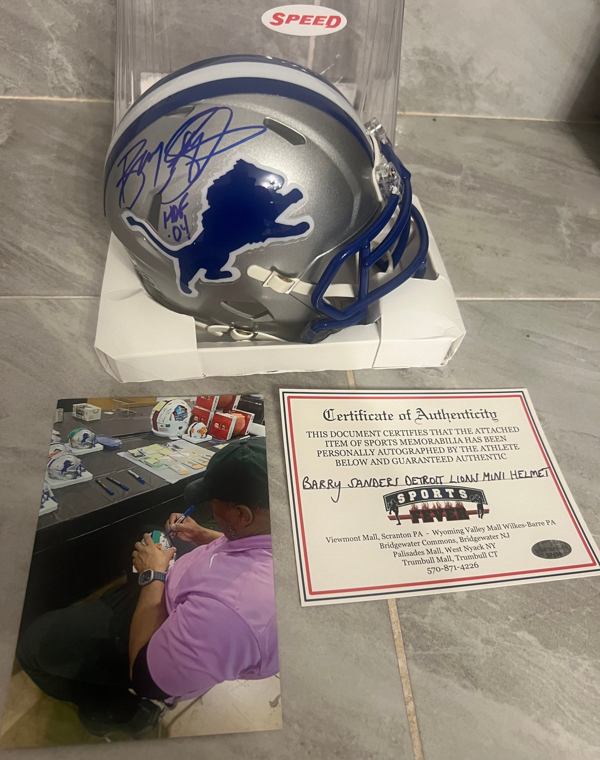 Barry Sanders Autographed Detroit Lions Mini Helmet with COA product image 1
